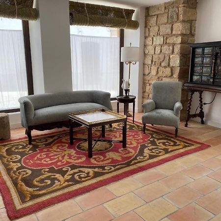 Apartamentos Tres Llaves Palacio De Vela De Los Cobos Ubeda  Luaran gambar
