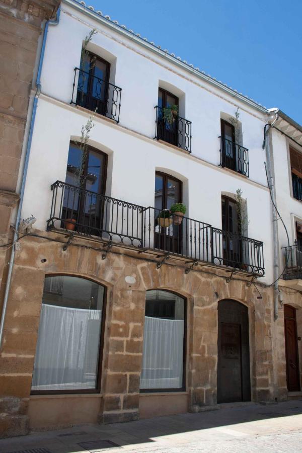 Apartamentos Tres Llaves Palacio De Vela De Los Cobos Ubeda  Luaran gambar