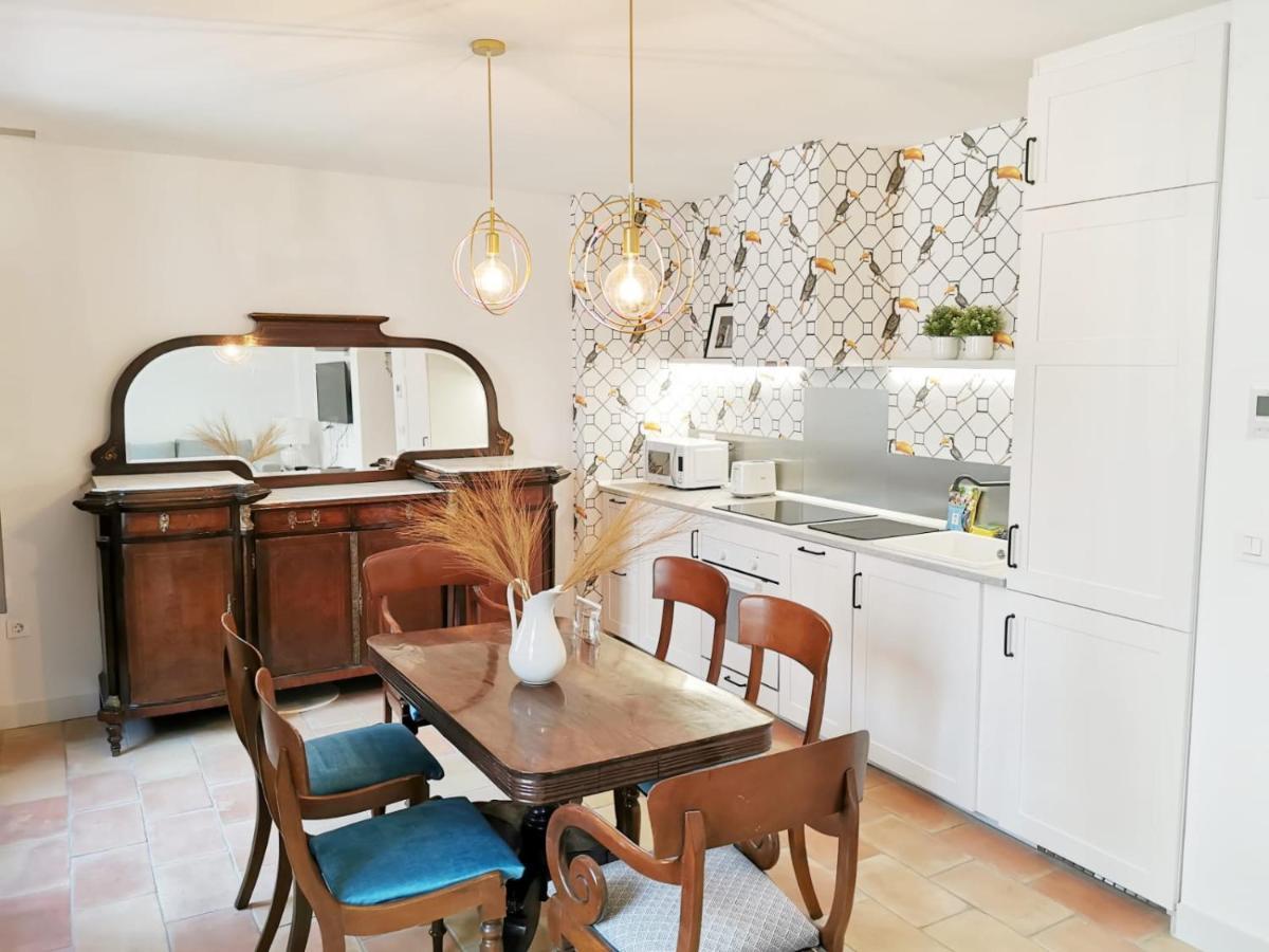 Apartamentos Tres Llaves Palacio De Vela De Los Cobos Ubeda  Luaran gambar