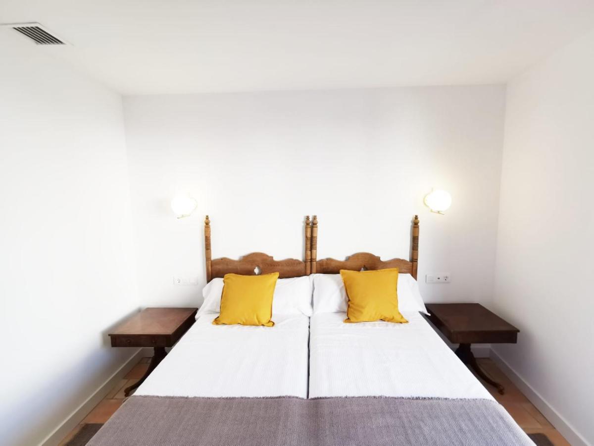 Apartamentos Tres Llaves Palacio De Vela De Los Cobos Ubeda  Luaran gambar