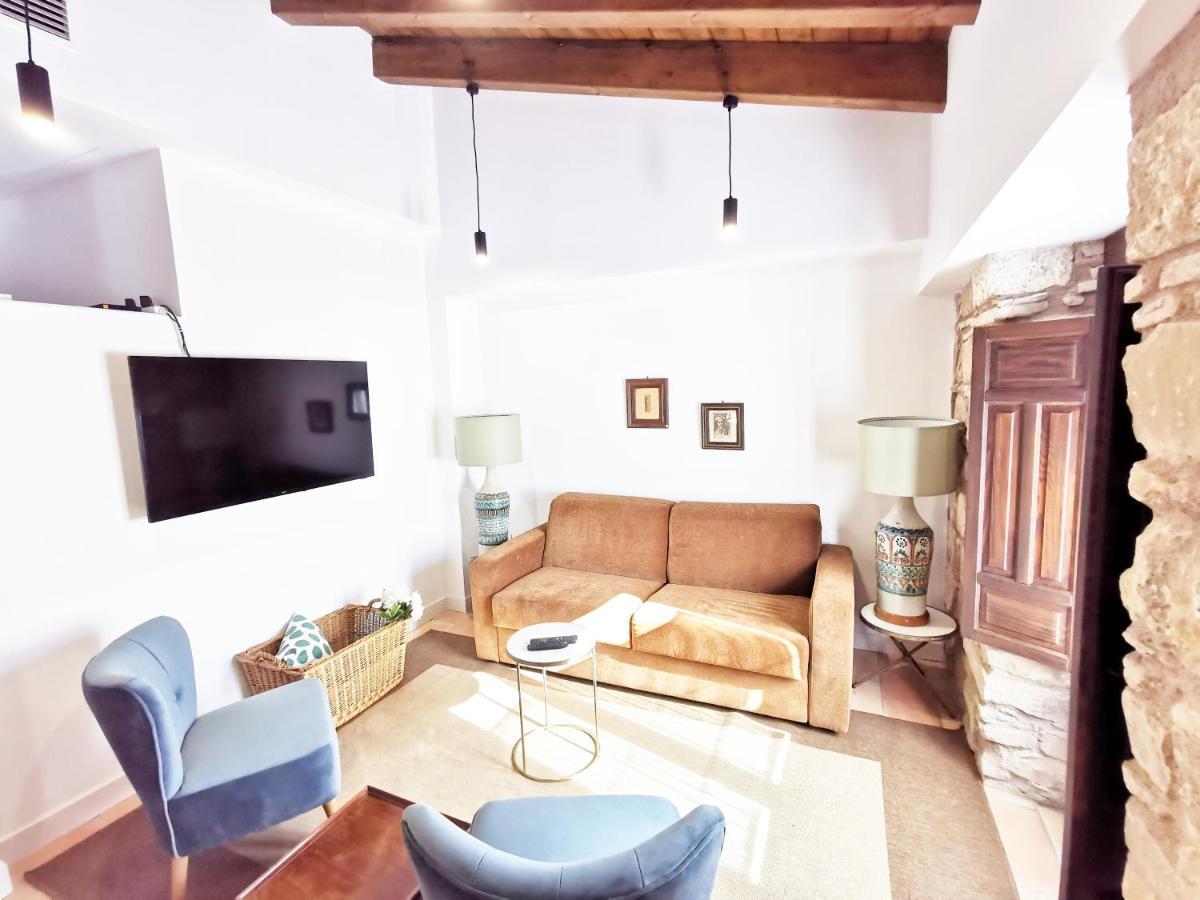 Apartamentos Tres Llaves Palacio De Vela De Los Cobos Ubeda  Luaran gambar